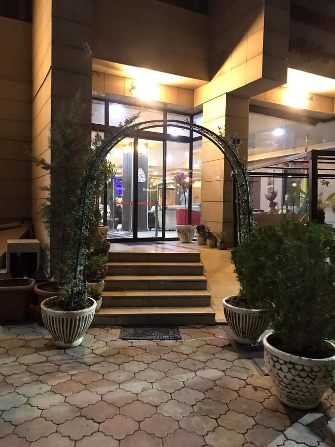 Hotel Sinaia Palace Erbil Esterno foto