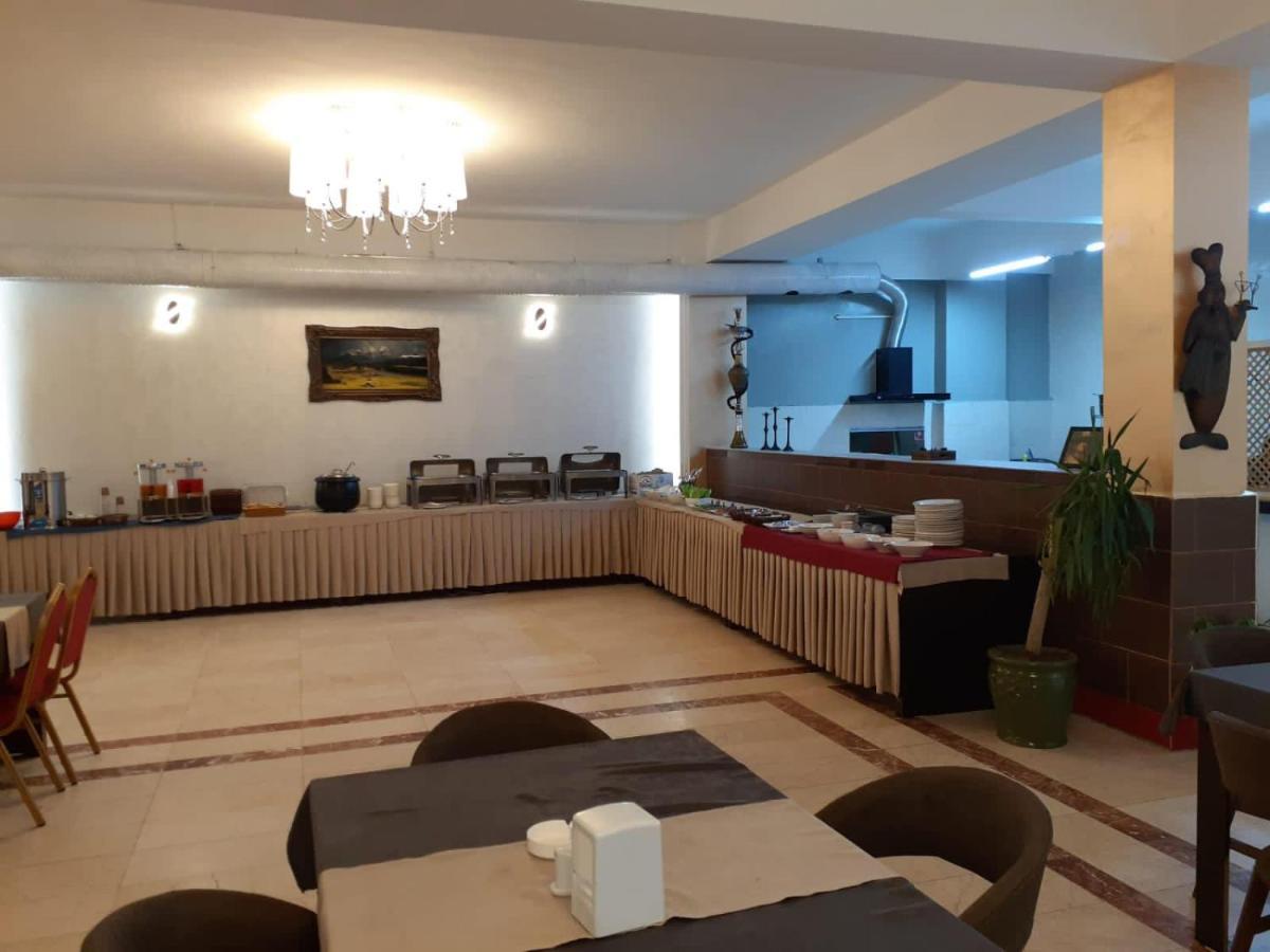 Hotel Sinaia Palace Erbil Esterno foto